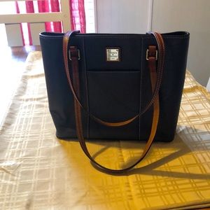 Dooney and Bourke shoulder purse